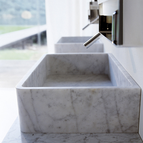 раковина из камня